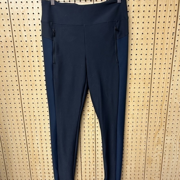 Athleta Stellar Crop Pan - Picture 2 of 6